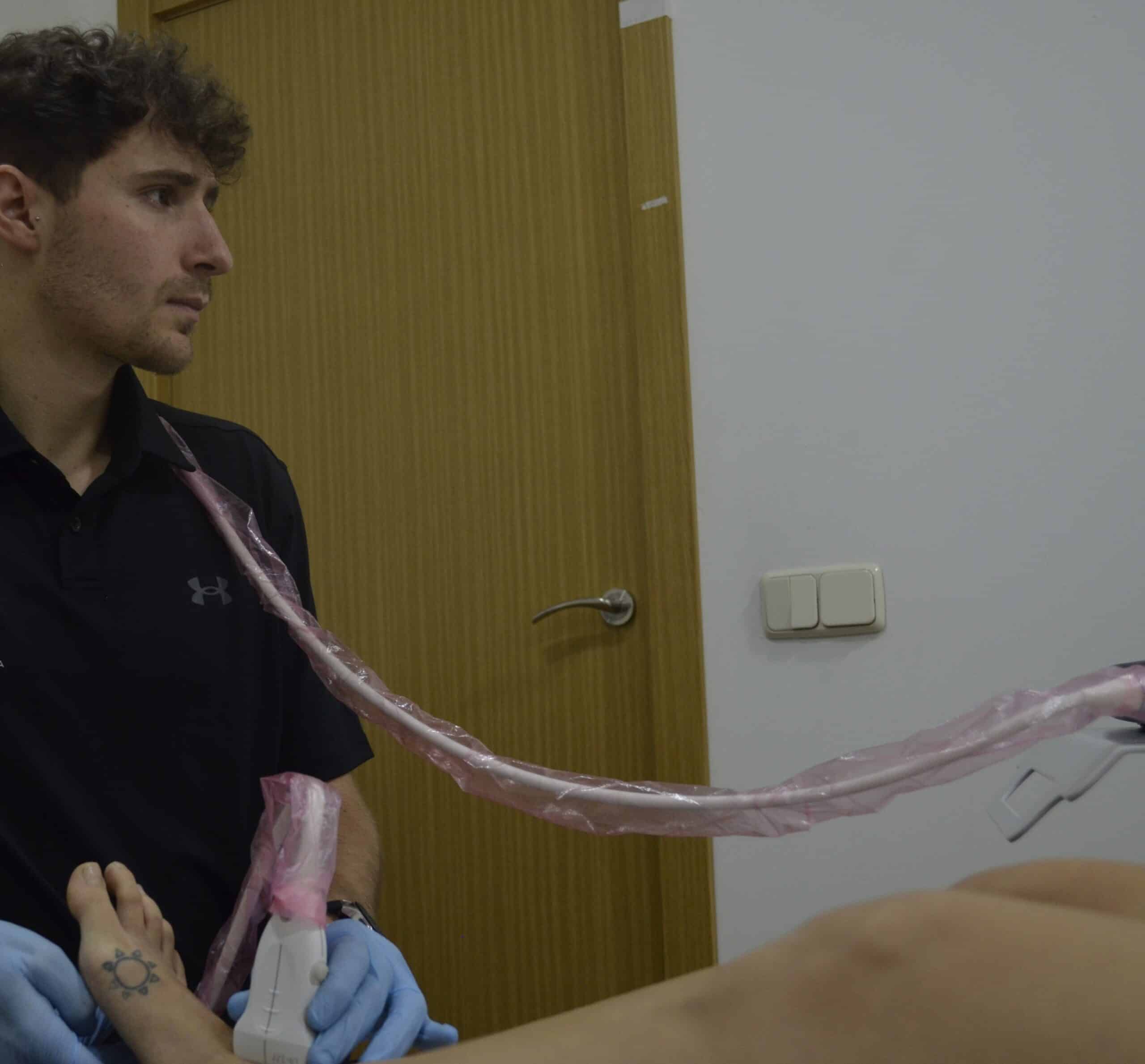 Equipo de fisioterapia en acción